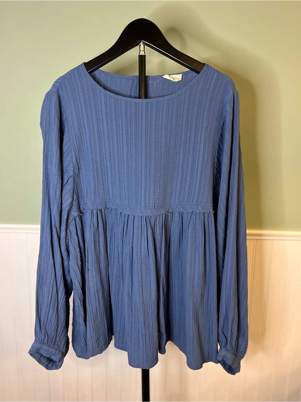 1.4.3. Story by Line Up Blue Textured Long-Sleeve Peplum Tunic. Size 1X